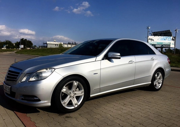 Mercedes-Benz Klasa E cena 49500 przebieg: 283000, rok produkcji 2009 z Kisielice małe 277